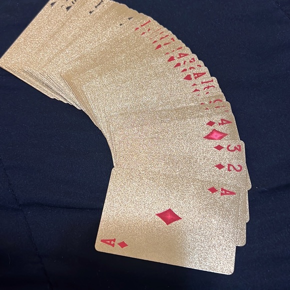 One hundred dollar bill 💵 playing cards GOLD AND SILVER - Picture 4 of 6